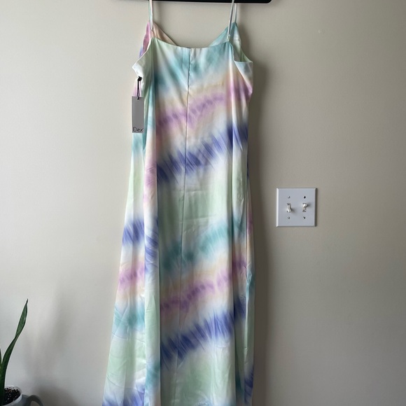 NWT Dex/Hudson’s Bay Tie-Dye Slip Dress Size L - Picture 2 of 3